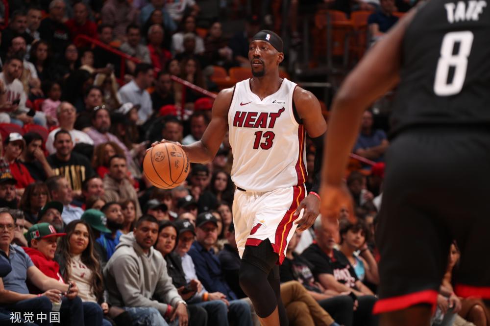 多的是扮演 多的是扮演