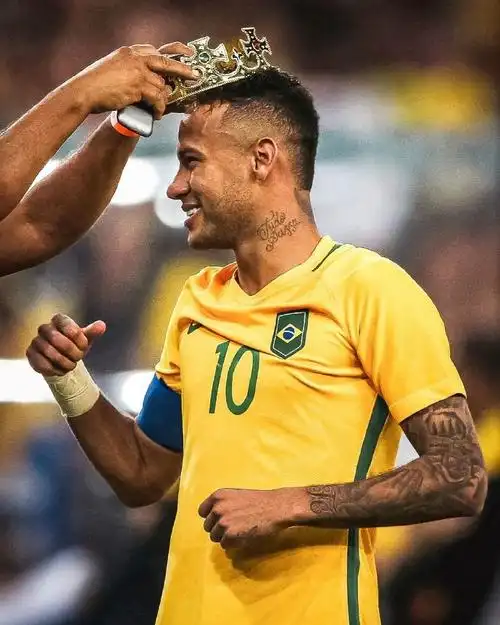 充滿動力的 充滿動力的