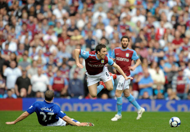 更在历史上 更在历史上